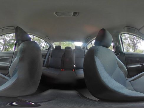Used 2025 Nissan Versa SV FWD image 39