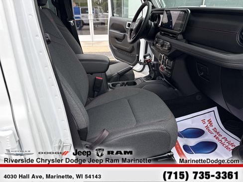 Used 2024 Jeep Wrangler Unlimited Rubicon w/ Technology Group image 27