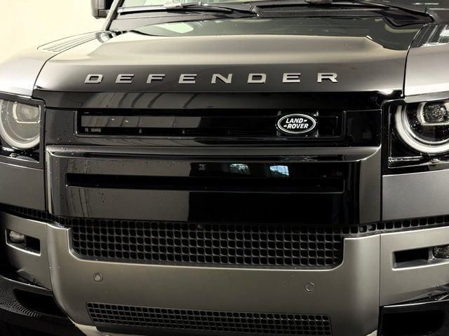 New 2026 Land Rover Defender 130 V8 AWD/4WD image 11