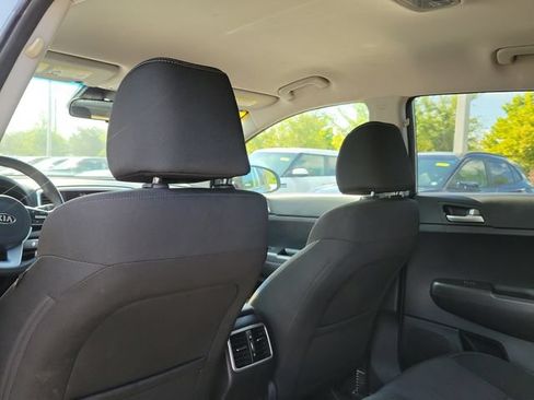 Used 2022 Kia Sportage LX AWD/4WD image 13