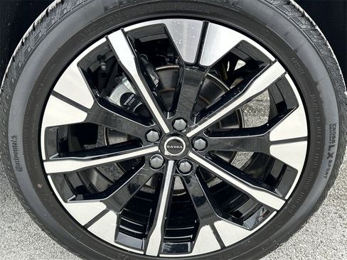 New 2026 Volvo XC60 B5 Plus w/ Protection Package Premier image 11
