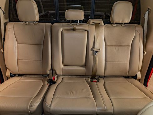 Used 2017 Ford F250 Lariat w/ Chrome Package image 23