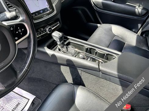Used 2018 Volvo XC90 T5 Momentum w/ Convenience Package AWD/4WD image 12
