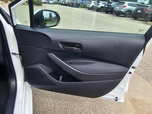Used 2024 Toyota Corolla LE FWD image 7