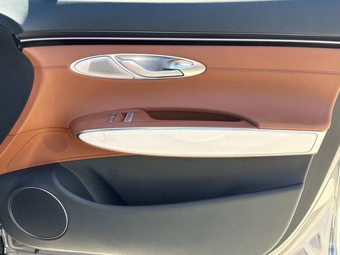 New 2026 Genesis GV70 2.5T Advanced image 16