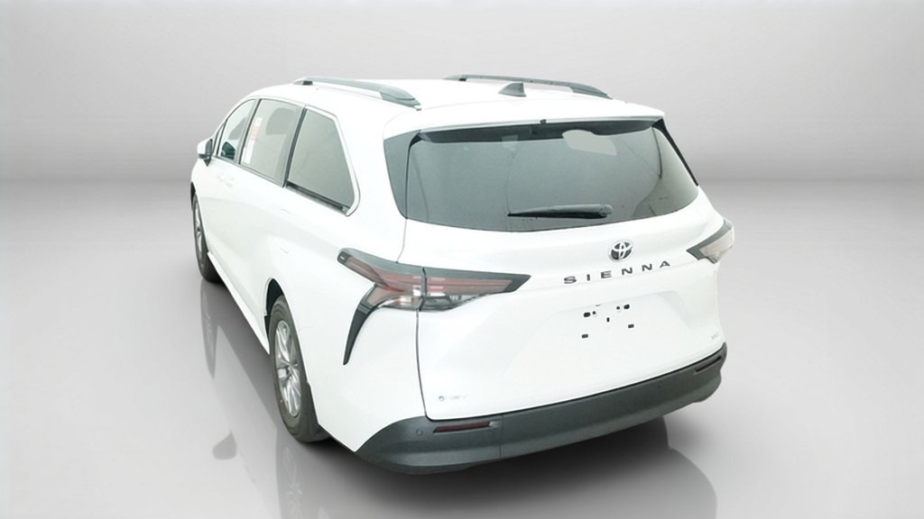 New 2026 Toyota Sienna XLE FWD image 13