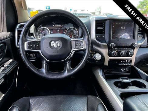 Used 2019 RAM 1500 Laramie AWD/4WD image 9