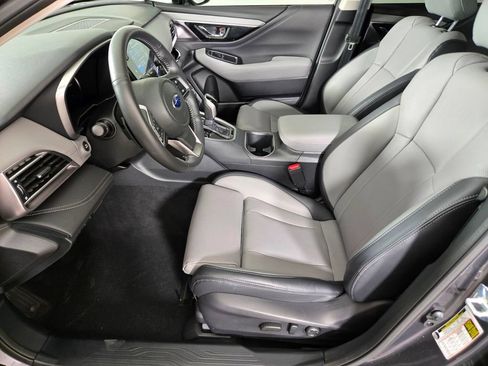 Certified 2025 Subaru Outback Limited XT AWD/4WD image 15