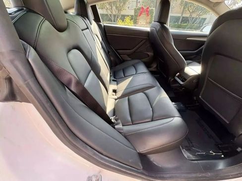 Used 2022 Tesla Model 3 Long Range AWD/4WD image 13