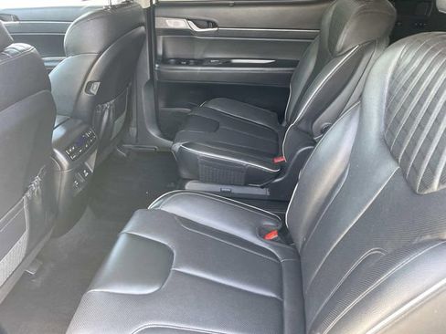 Used 2023 Hyundai Palisade Limited w/ Cargo Package FWD image 33