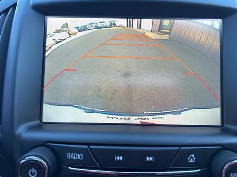 Used 2017 Buick Regal Premium w/ Driver Confidence Package #1 image 18