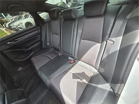 Used 2019 Honda Accord Sport image 10