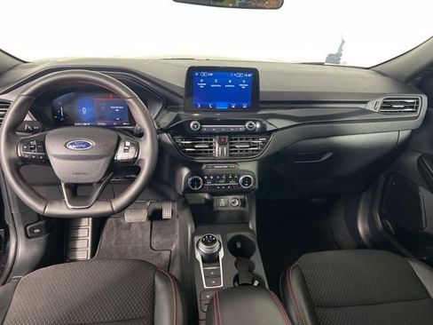 Used 2025 Ford Escape ST-Line Select AWD/4WD image 25