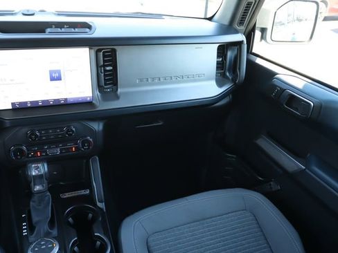 Used 2022 Ford Bronco Outer Banks image 19