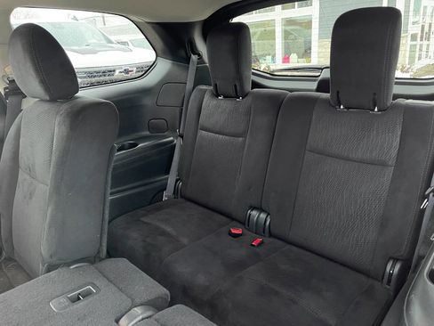 Used 2016 Nissan Pathfinder S image 12