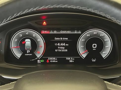 Used 2025 Audi Q7 3.0T Premium Plus AWD/4WD image 26