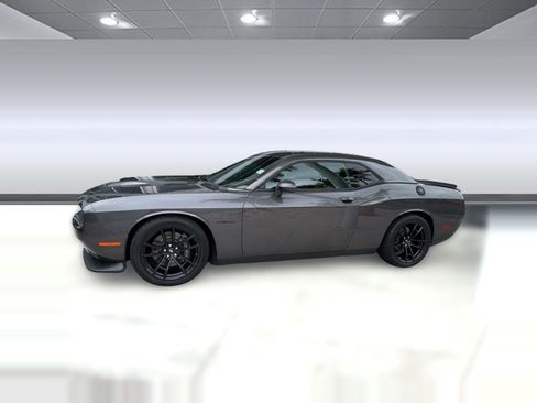 Used 2022 Dodge Challenger R/T w/ Plus Package RWD image 18