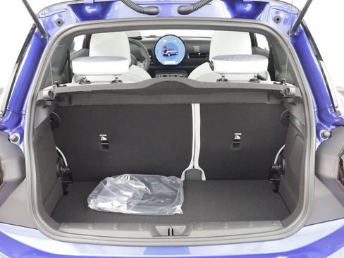 New 2026 MINI Cooper 2-Door Hardtop FWD image 18