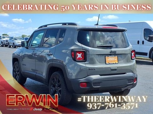 Certified 2022 Jeep Renegade Altitude w/ Convenience Group image 12