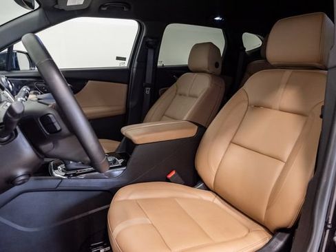 Used 2020 Chevrolet Blazer Premier w/ LPO, Floor Liner Package FWD image 9