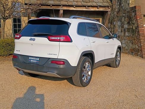 Used 2018 Jeep Cherokee Limited AWD/4WD image 11