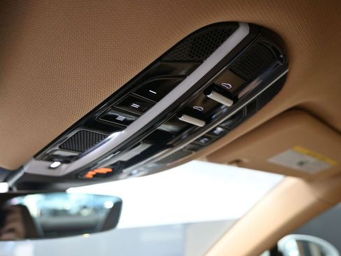 Certified 2020 Porsche Panamera 4S AWD/4WD image 21