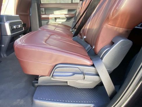 Used 2024 Ford Expedition Max Limited image 16