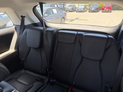 Used 2026 Kia Carnival FWD image 26