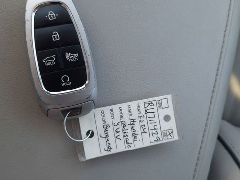 Used 2024 Hyundai Palisade Limited FWD image 20