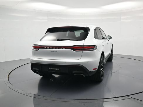 Used 2026 Porsche Macan AWD/4WD image 30