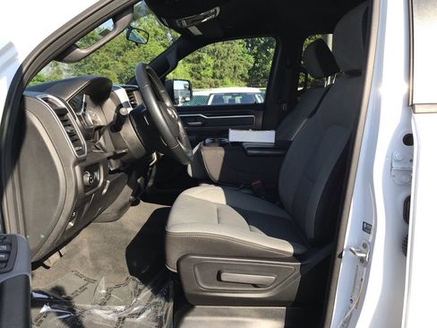 Used 2022 RAM 1500 Big Horn AWD/4WD image 11