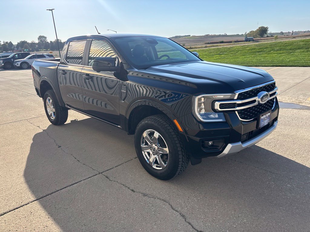 New 2026 Ford Ranger Lariat w/ FX4 Off-Road Package AWD/4WD image 3