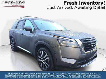 Used 2025 Nissan Pathfinder Platinum