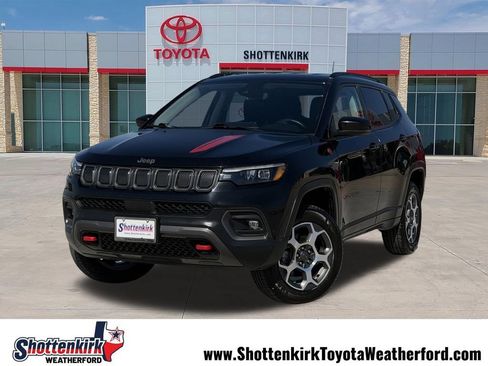 Used 2022 Jeep Compass Trailhawk w/ Trailhawk Elite Group AWD/4WD image 1