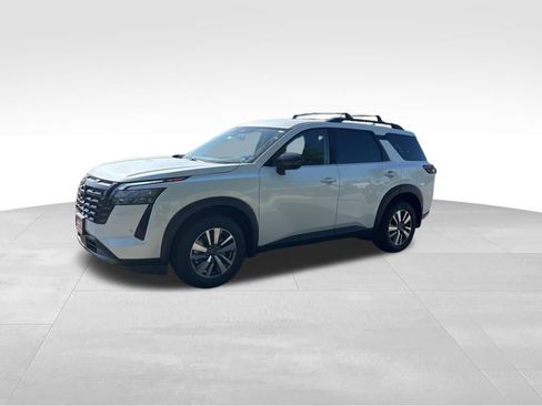 New 2026 Nissan Pathfinder SL AWD/4WD image 9
