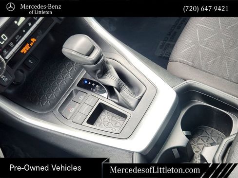 Used 2020 Toyota RAV4 XLE w/ All Weather Liner Package FWD image 19