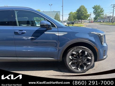New 2026 Kia Sorento EX AWD/4WD image 6