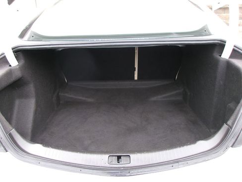 Used 2017 Buick Regal Sport Touring image 11