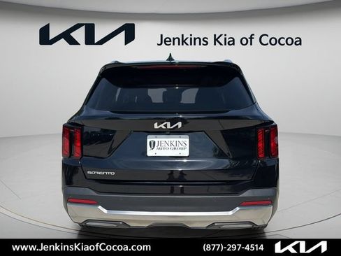Certified 2026 Kia Sorento S w/ S Panoramic Sunroof Package FWD image 6