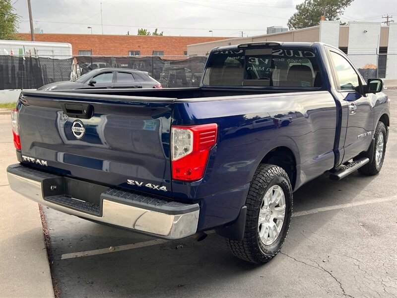Used 2018 Nissan Titan SV AWD/4WD image 7