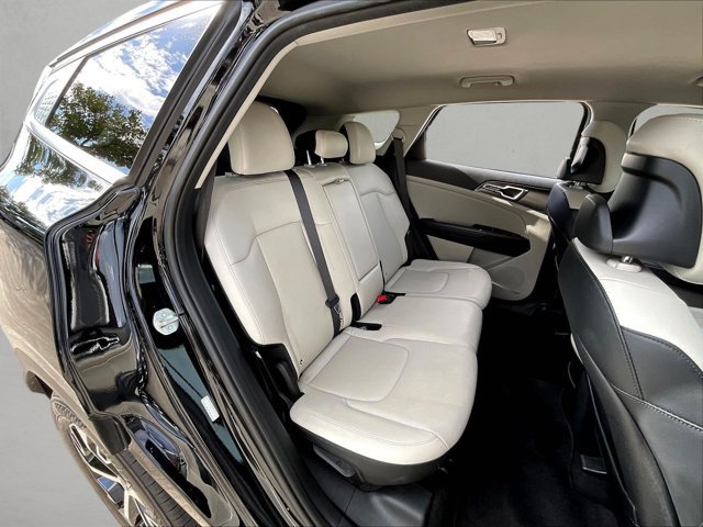Used 2023 Kia Sportage EX FWD image 28