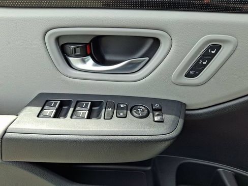 Used 2023 Honda Pilot Elite image 13