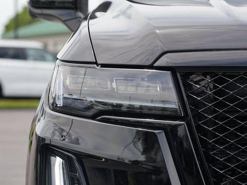 Used 2024 Cadillac Escalade V AWD/4WD image 37