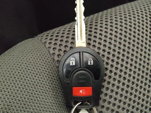 Used 2019 Nissan Frontier SV AWD/4WD image 32