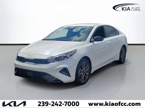 Certified 2024 Kia Forte GT-Line FWD image 3