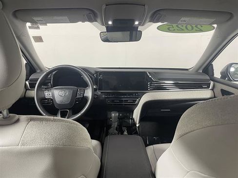Certified 2025 Toyota Camry XLE AWD/4WD image 11