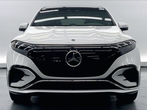 Certified 2023 Mercedes-Benz EQS 580 4MATIC SUV image 8