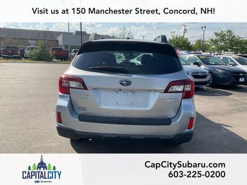 Used 2015 Subaru Outback 2.5i Limited AWD/4WD image 5