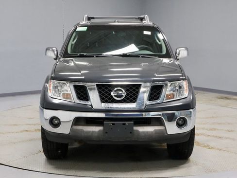 Used 2011 Nissan Frontier SL image 7
