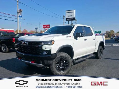 Used 2024 Chevrolet Silverado 1500 ZR2 image 1